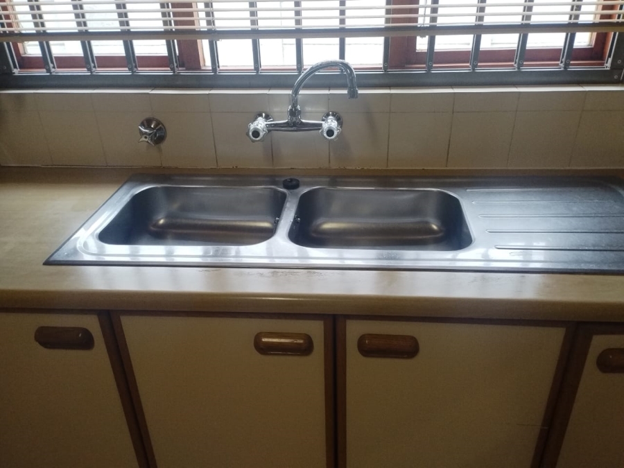 To Let 3 Bedroom Property for Rent in Montana Western Cape